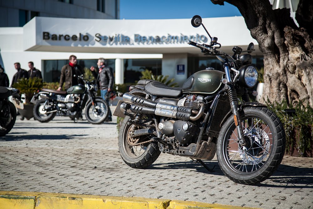 Triumph Street Twin First Ride Review