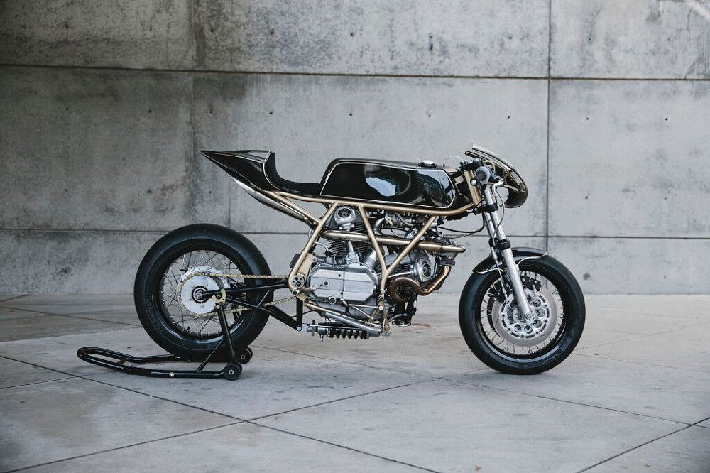Max Hazan custom